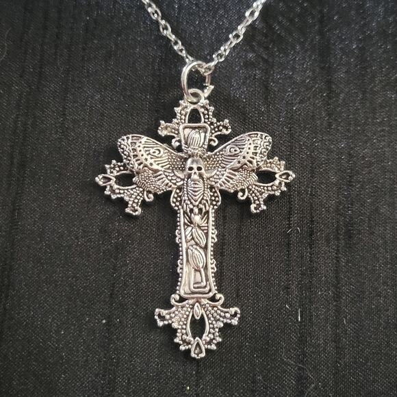Death moth skull crucifix cross necklace - Picture 1 of 2